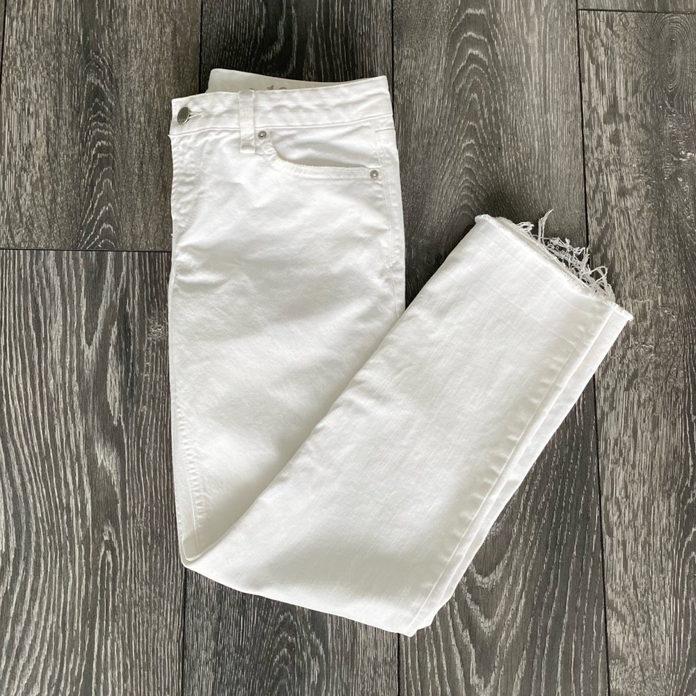 GAP | Classic White Jeans ✨